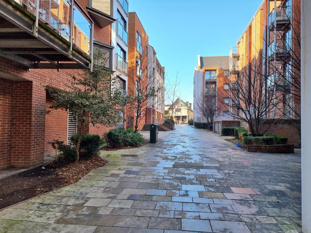 High Street - 2Bd Apt - King Beds - Parking - Wise Stays 南安普敦 外观 照片