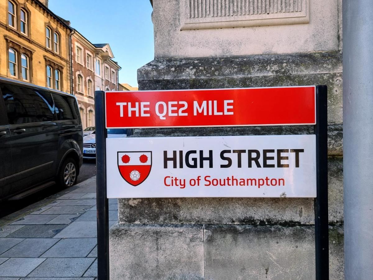 High Street - 2Bd Apt - King Beds - Parking - Wise Stays 南安普敦 外观 照片