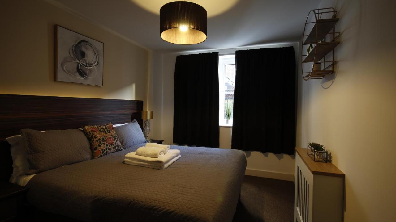 High Street - 2Bd Apt - King Beds - Parking - Wise Stays 南安普敦 外观 照片